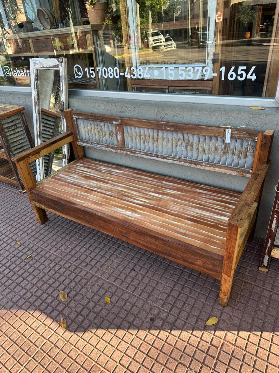 Banco artesanal de madera